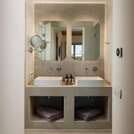 Otel Arocaria Mykonos 4*